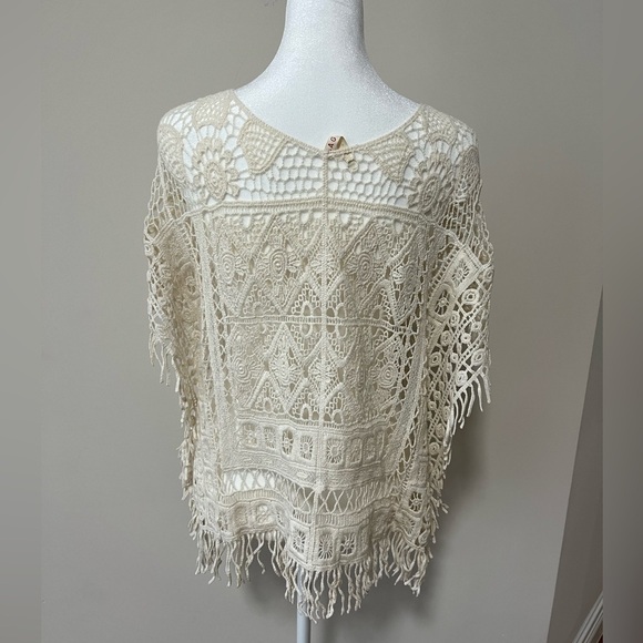 Raga Crocheted Top. Excellent Condition. Size L - Picture 6 of 6